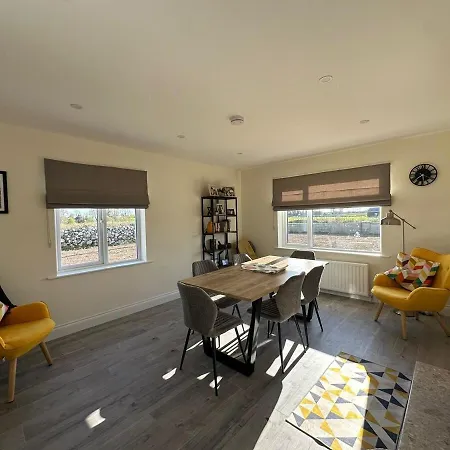 Cosy Claregalway Feriehus *